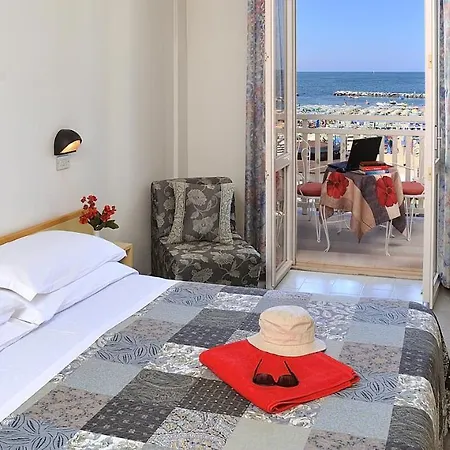 Cevoli Hotel 3*